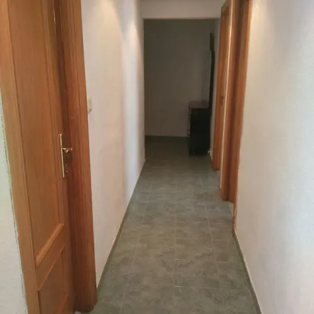 Calle Sobarriba Apartment